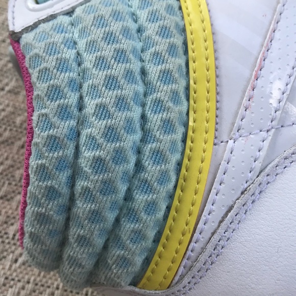 Reebok Junior girl’s Classic - Picture 6 of 11